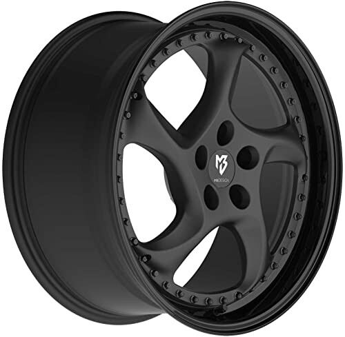 Schwarze Alufelge mit fünf Speichen